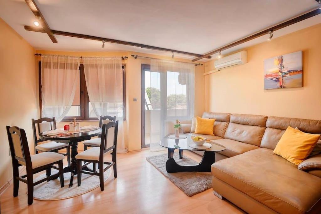 Next2Sea Apartment Варна Екстериор снимка
